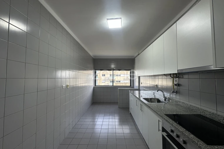 Apartamento T2 para Arrendamento em São Vitor (Braga) Foto 10