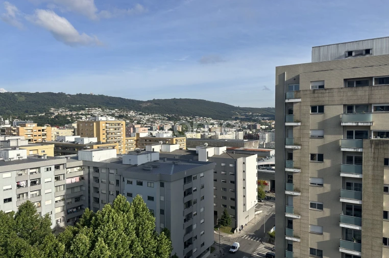 Apartamento T2 para Arrendamento em São Vitor (Braga) Foto 22