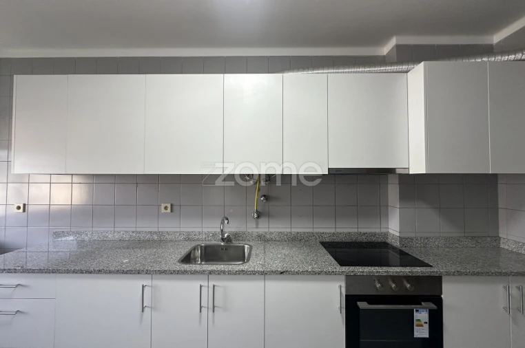 Apartamento T2 para Arrendamento em São Vitor (Braga) Foto 12