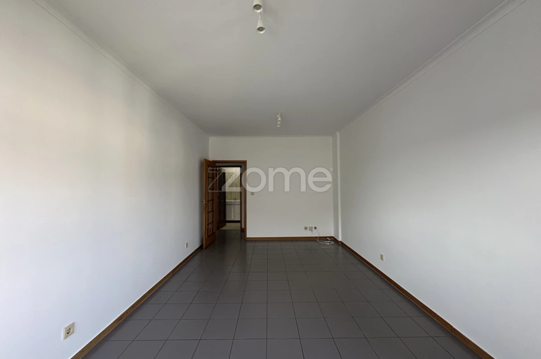 Apartamento T2 para Arrendamento em São Vitor (Braga) Foto 18