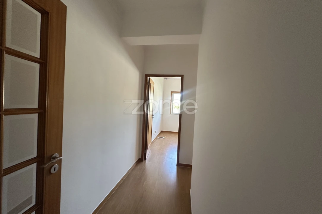 Apartamento T2 para Arrendamento em São Vitor (Braga) Foto 24