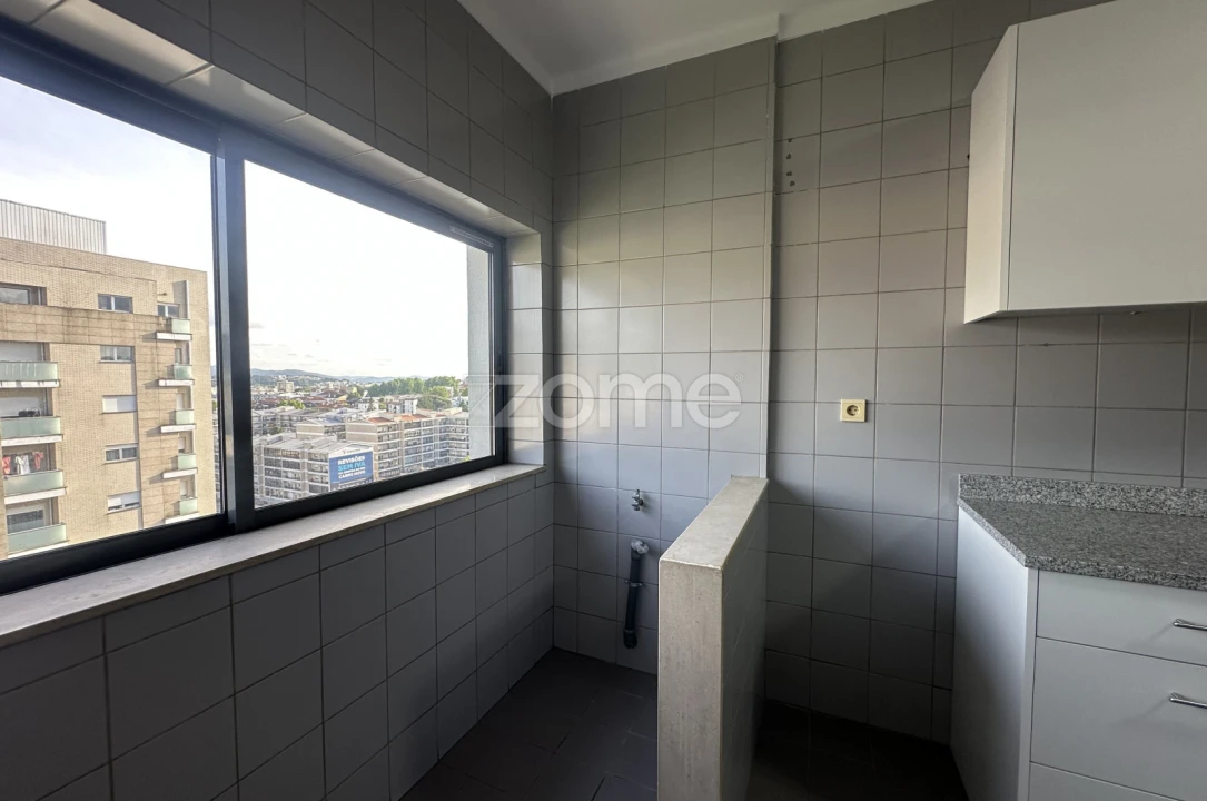 Apartamento T2 para Arrendamento em São Vitor (Braga) Foto 15