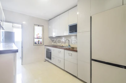 Apartamento T3 para Venda em Pedrouços