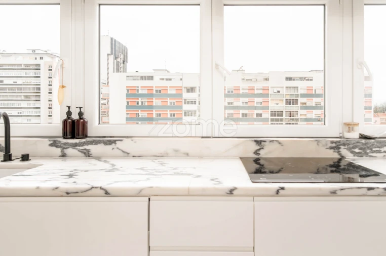 Apartamento T3 para Arrendamento em Alvalade Foto 20