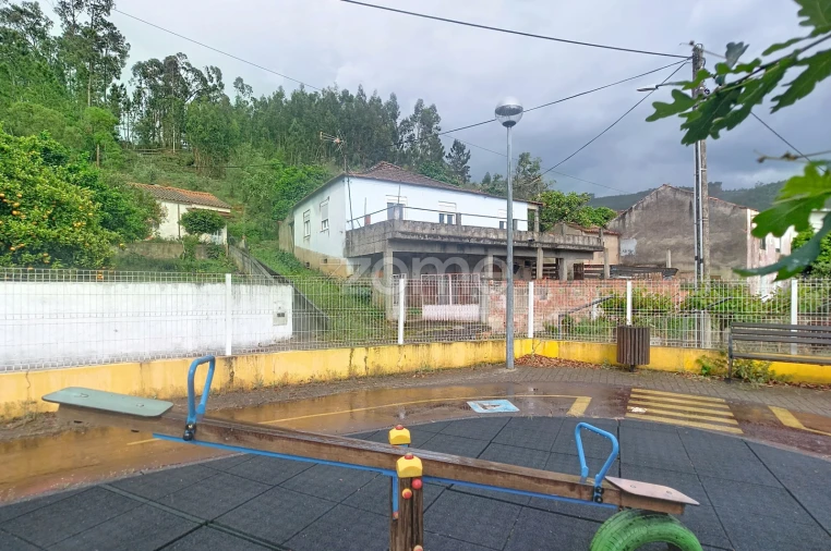 Moradia T3 para Venda em Miranda do Corvo Foto 20