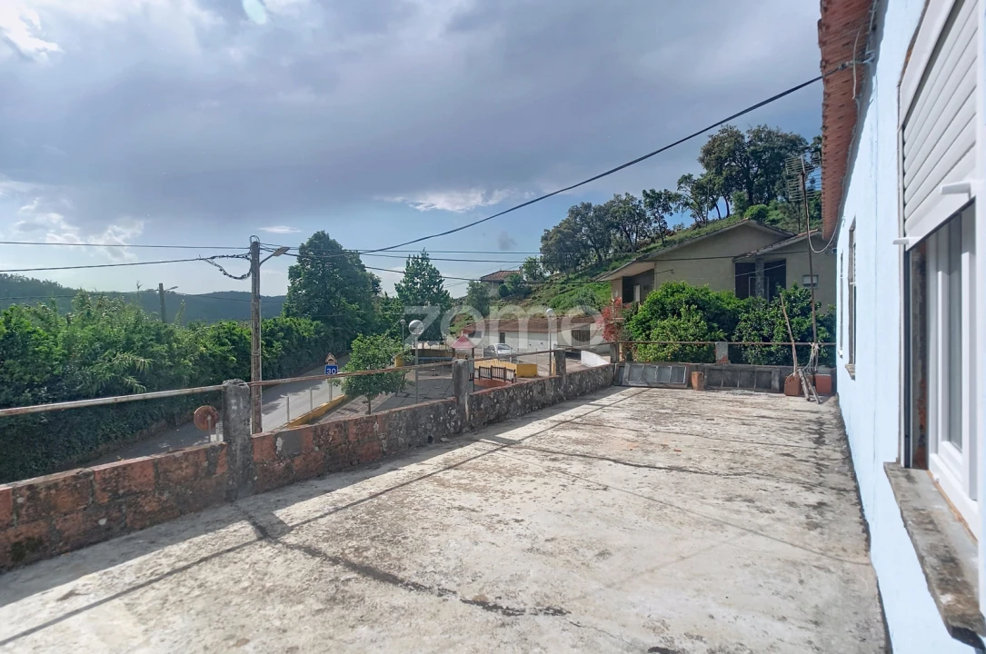 Moradia T3 para Venda em Miranda do Corvo Foto 5