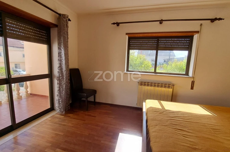 Moradia T1 para Arrendamento em Marrazes e Barosa Foto 3