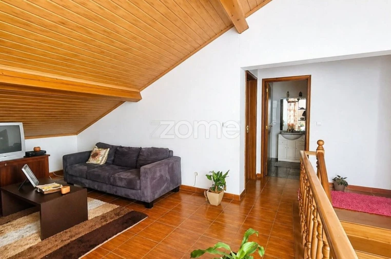 Moradia T4 para Venda em Algarvia Foto 14