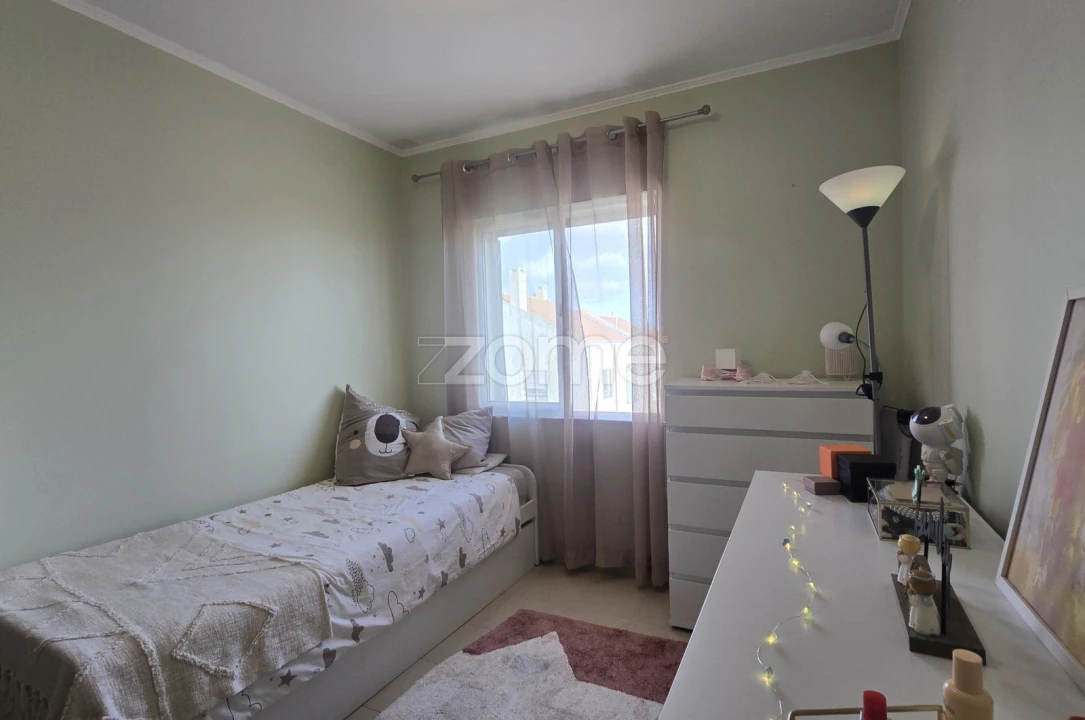 Apartamento T3 para Venda em Arrifes Foto 9