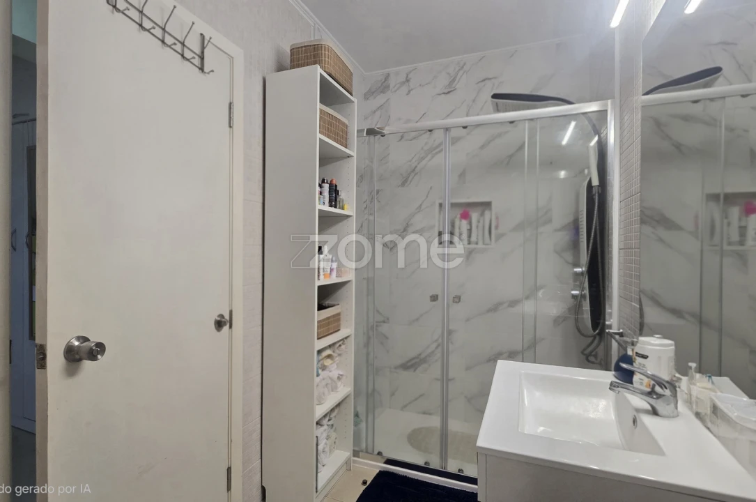 Apartamento T3 para Venda em Arrifes Foto 13