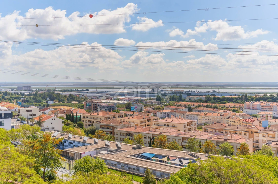 Apartamento T2 para Venda em Alverca do Ribatejo e Sobralinho Foto 21