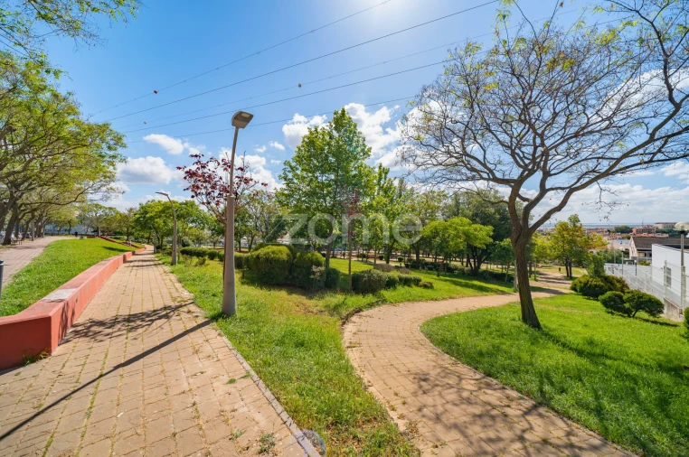 Apartamento T2 para Venda em Alverca do Ribatejo e Sobralinho Foto 28