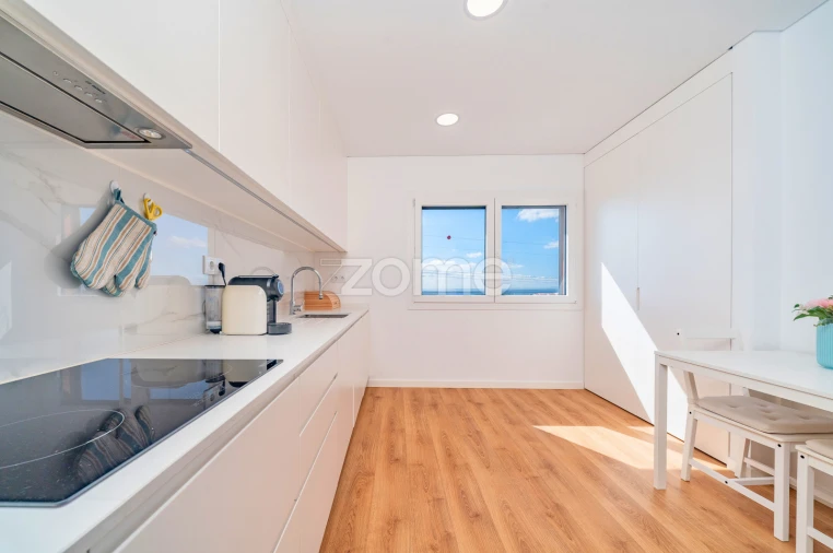 Apartamento T2 para Venda em Alverca do Ribatejo e Sobralinho Foto 2