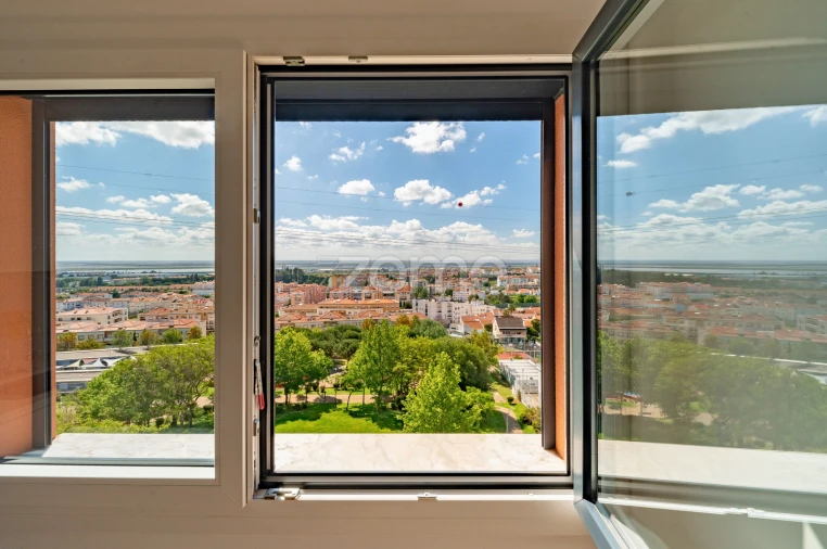 Apartamento T2 para Venda em Alverca do Ribatejo e Sobralinho Foto 15