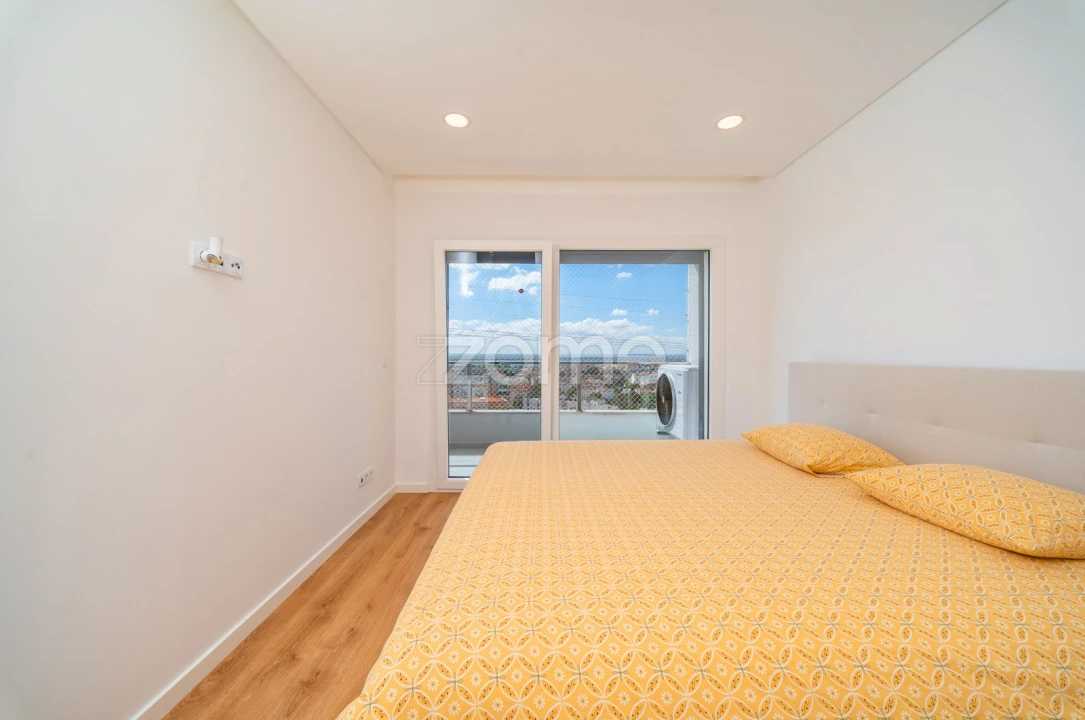 Apartamento T2 para Venda em Alverca do Ribatejo e Sobralinho Foto 10