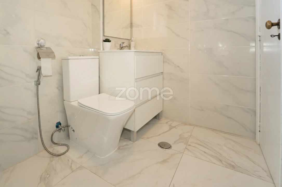 Apartamento T3 para Venda em Algueirão-Mem Martins Foto 27