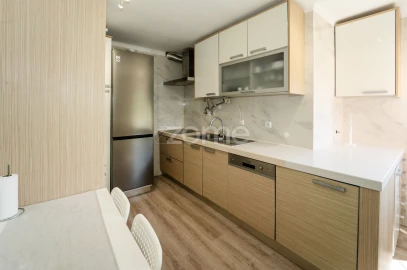 Apartamento T3 para Venda em Algueirão-Mem Martins