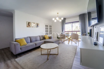 Apartamento T3 para Venda em Algueirão-Mem Martins