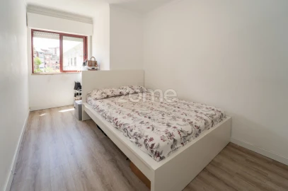 Apartamento T3 para Venda em Algueirão-Mem Martins