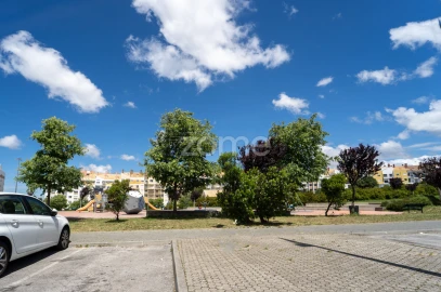 Apartamento T3 para Venda em Algueirão-Mem Martins