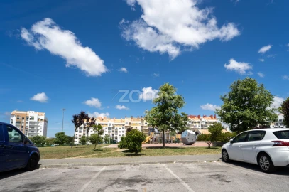 Apartamento T3 para Venda em Algueirão-Mem Martins