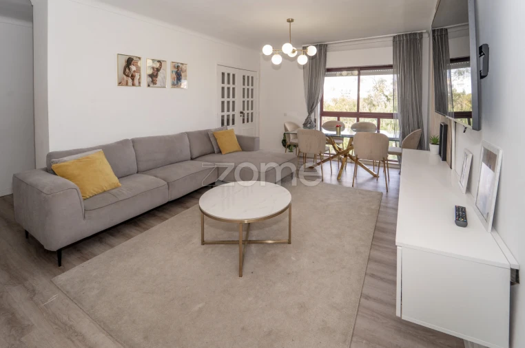 Apartamento T3 para Venda em Algueirão-Mem Martins Foto 5