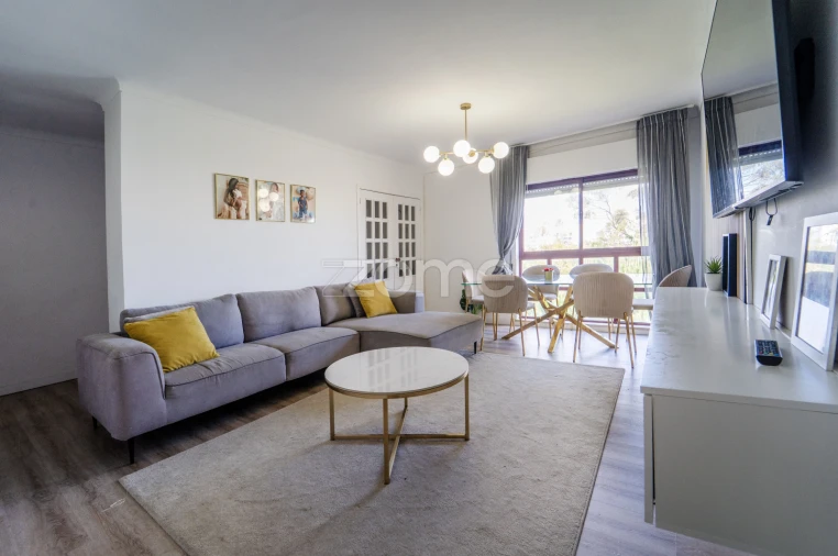 Apartamento T3 para Venda em Algueirão-Mem Martins Foto 6
