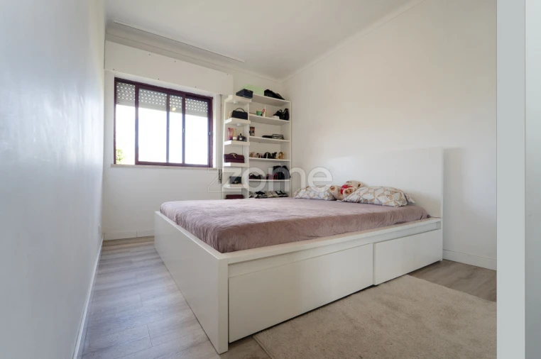 Apartamento T3 para Venda em Algueirão-Mem Martins Foto 31