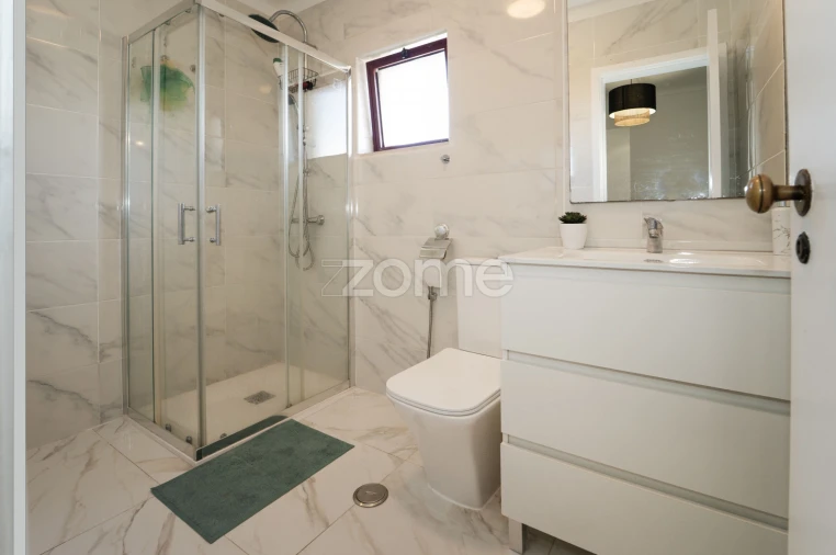 Apartamento T3 para Venda em Algueirão-Mem Martins Foto 29