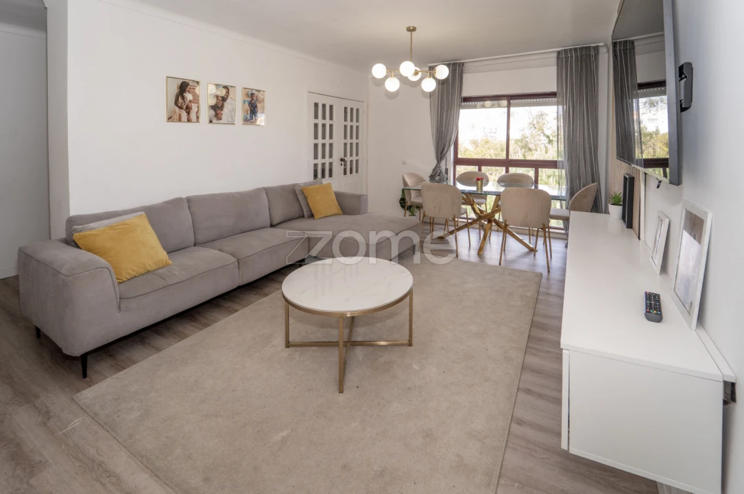 Apartamento T3 para Venda em Algueirão-Mem Martins Foto 5