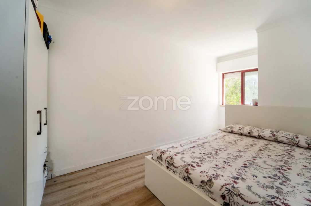 Apartamento T3 para Venda em Algueirão-Mem Martins Foto 26