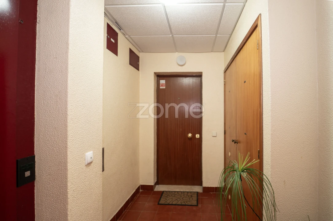 Apartamento T3 para Venda em Algueirão-Mem Martins Foto 40