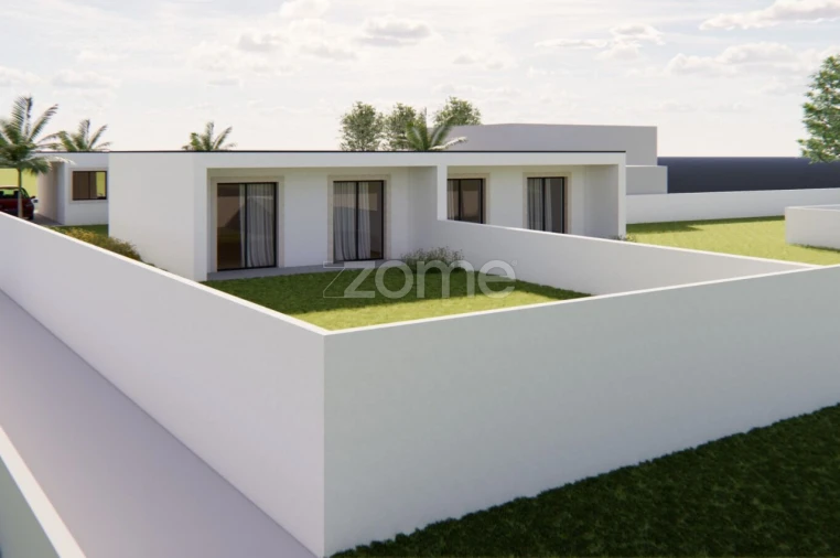 Moradia T3 para Venda em Alvarães Foto 2
