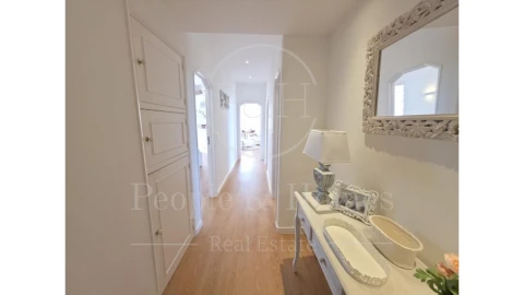 Apartamento T1 para Arrendamento em Cascais e Estoril