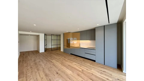 Apartamento T1 para Venda em São Felix da Marinha