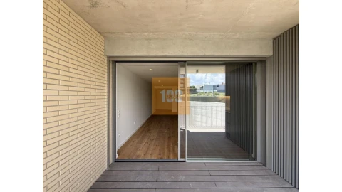 Apartamento T1 para Venda em São Felix da Marinha