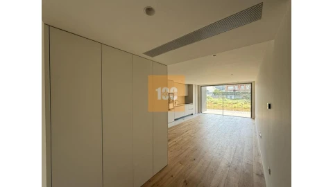Apartamento T1 para Venda em São Felix da Marinha
