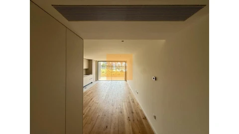 Apartamento T1 para Venda em São Felix da Marinha