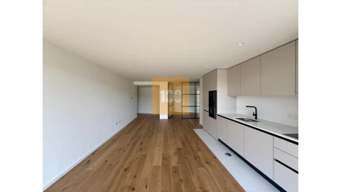 Apartamento T1 para Venda em São Felix da Marinha