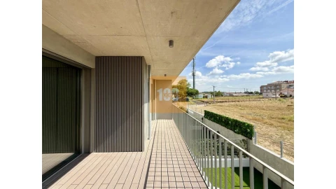 Apartamento T1 para Venda em São Felix da Marinha