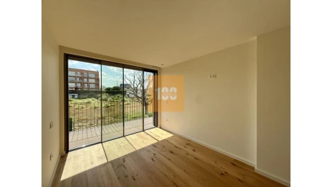 Apartamento T1 para Venda em São Felix da Marinha