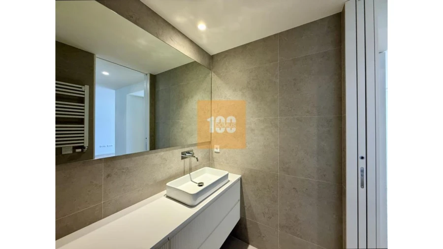 Apartamento T1 para Venda em São Felix da Marinha Foto 13