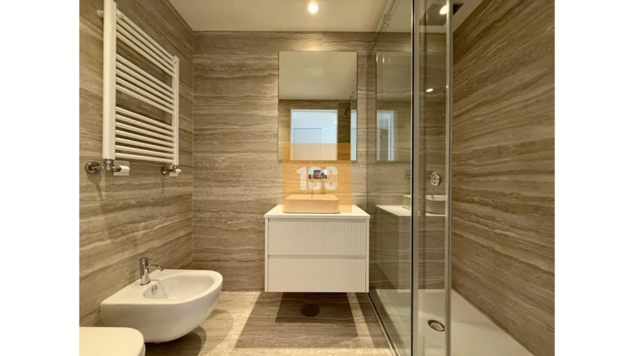 Apartamento T1 para Venda em São Felix da Marinha Foto 18