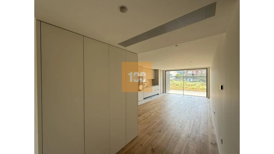 Apartamento T1 para Venda em São Felix da Marinha Foto 3