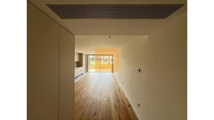 Apartamento T1 para Venda em São Felix da Marinha Foto 4