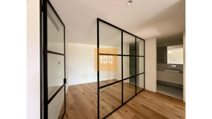 Apartamento T1 para Venda em São Felix da Marinha Foto 14