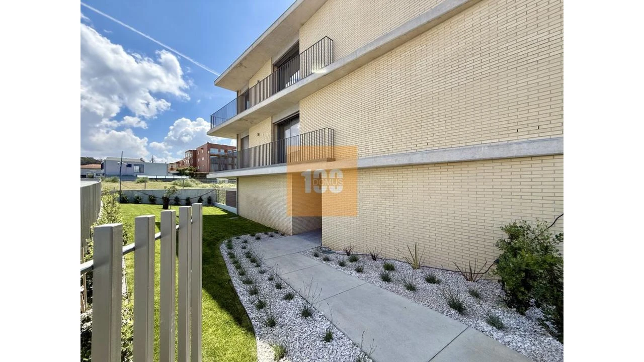 Apartamento T1 para Venda em São Felix da Marinha Foto 2