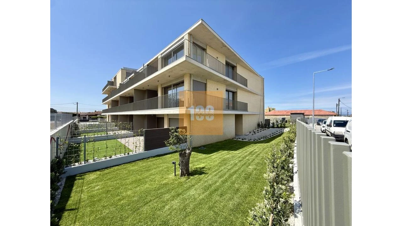 Apartamento T1 para Venda em São Felix da Marinha Foto 3