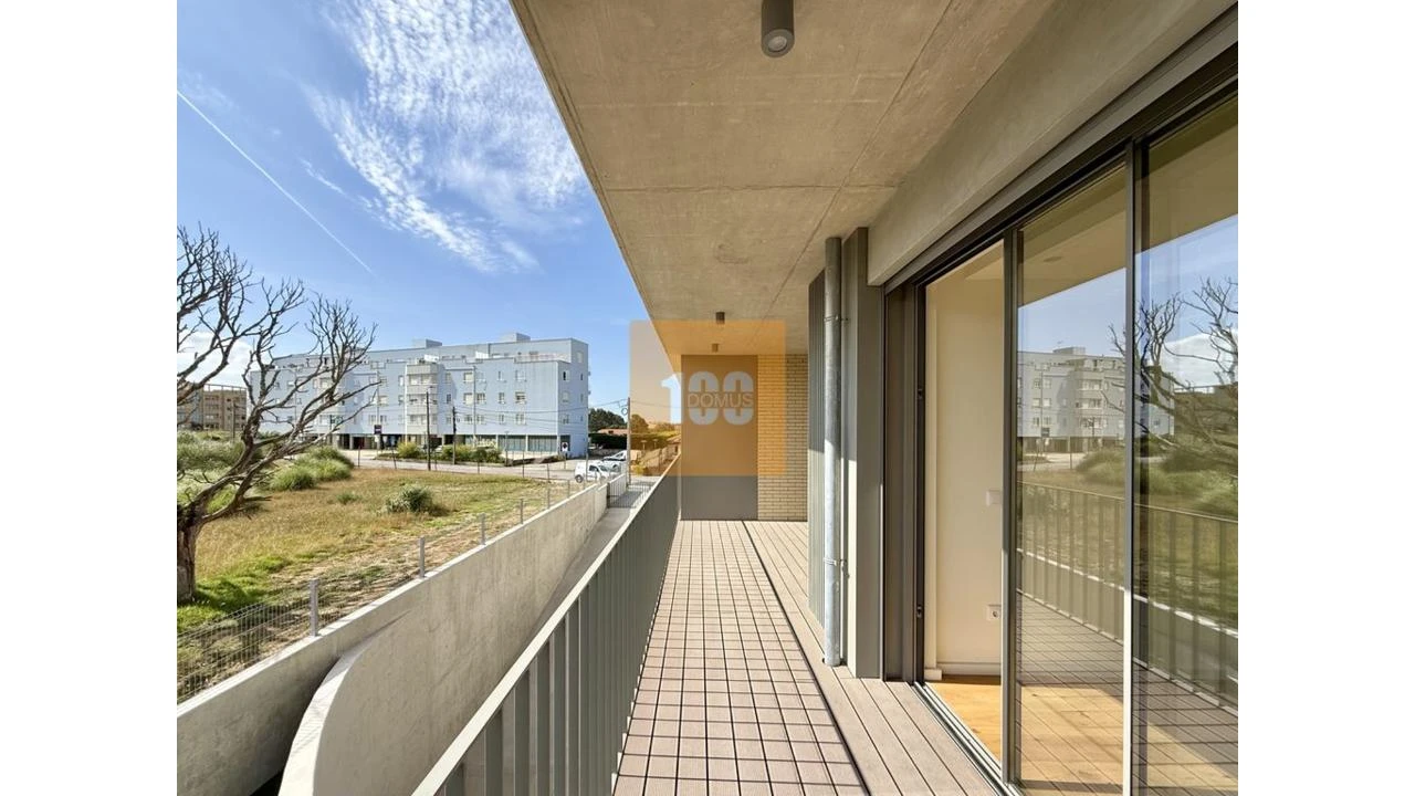Apartamento T1 para Venda em São Felix da Marinha Foto 24