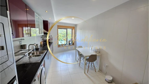 Apartamento T2 para Venda em Aradas